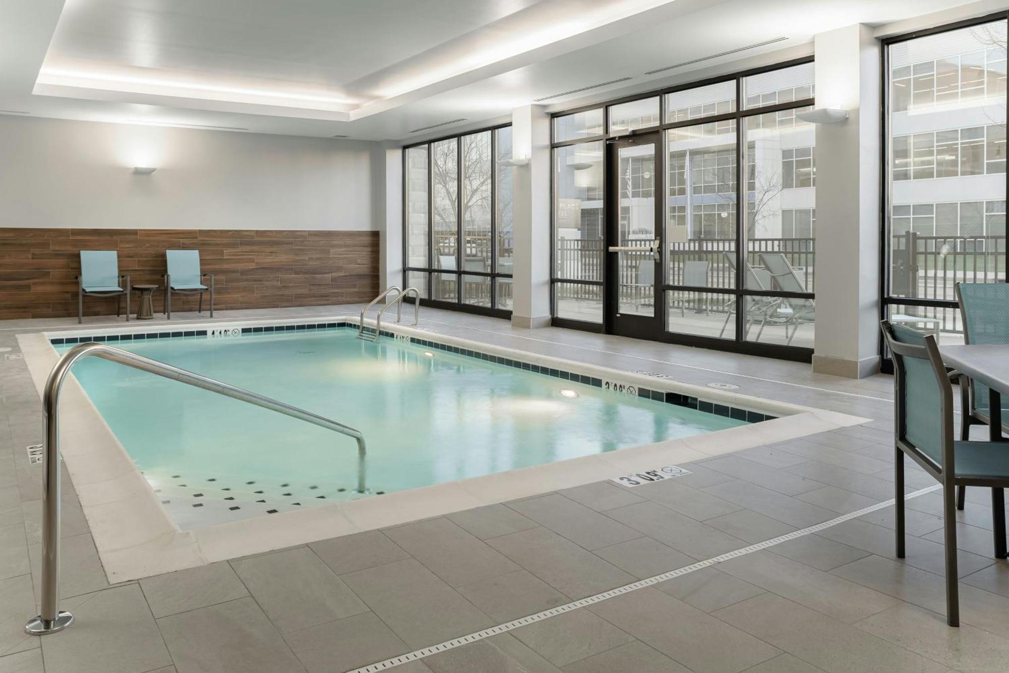 Fairfield By Marriott Inn & Suites Cincinnati Oakley 外观 照片